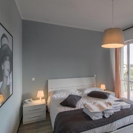 Blu Mare Apartments П'єтра-Лігуре Екстер'єр фото