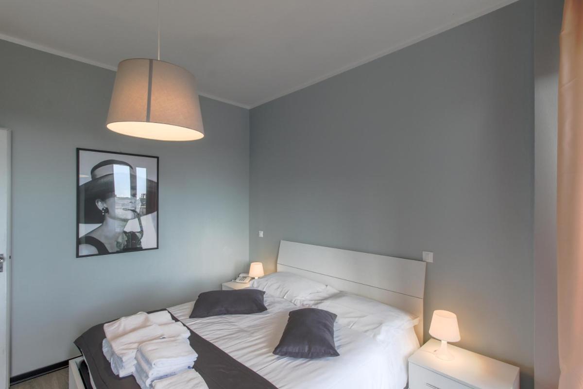 Blu Mare Apartments П'єтра-Лігуре Екстер'єр фото